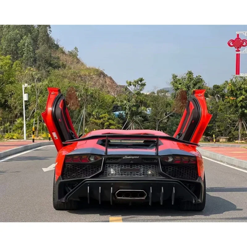 New Condition Body Kit Rear Bumper Spoiler for Lamborghini Aventador LP700/LP720 Upgrade to LP750 SV Style Includes Screws
New Condition Body Kit Rear Bumper Spoiler for Lamborghini Aventador LP700/LP720 Upgrade to LP750 SV Style Includes Screws