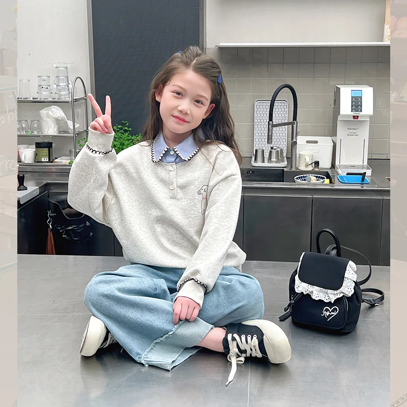 Girls' FashionablepoloCollared Sweatshirt for Children Loose Long Sleeve Top Big Kids Clothing Turn-down Collar2025New Spring Co
Girls' FashionablepoloCollared Sweatshirt for Children Loose Long Sleeve Top Big Kids Clothing Turn-down Collar2025New Spring Co