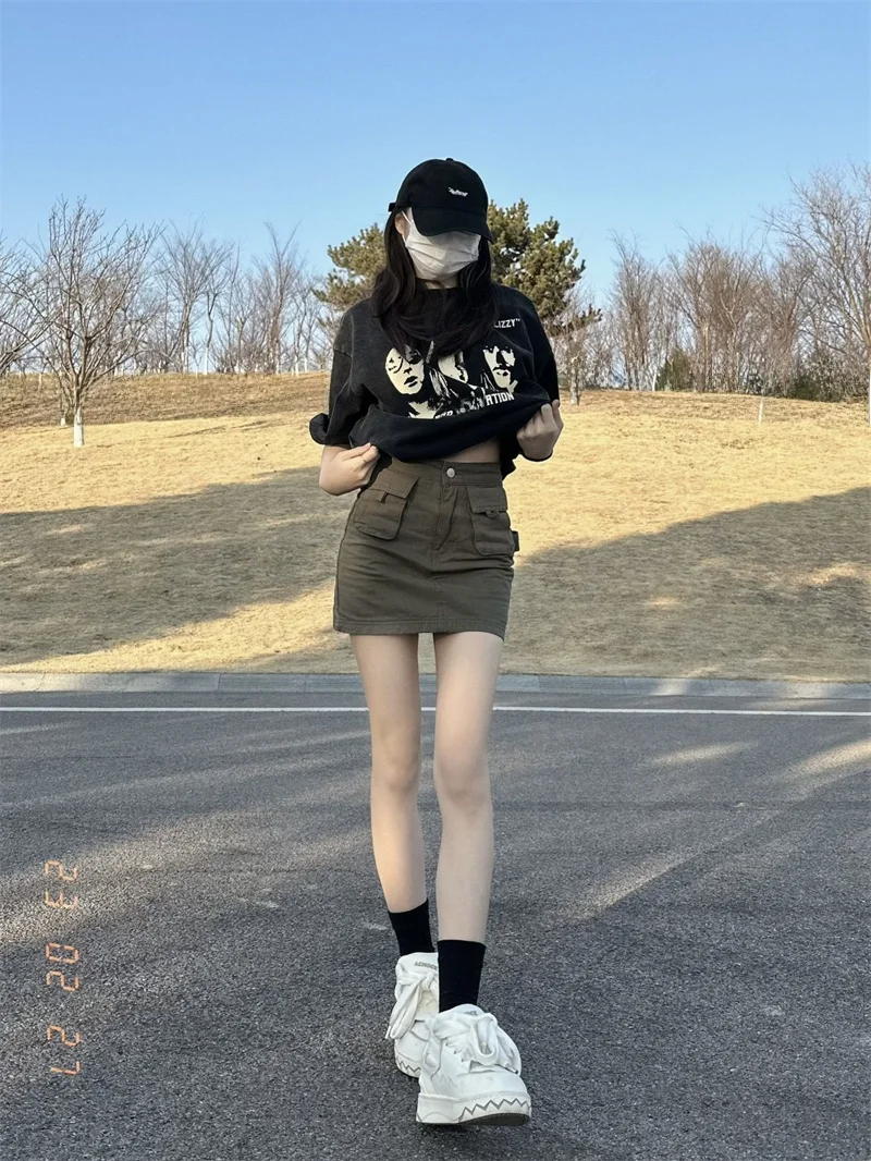 High Waist A-Line Skirt Women's Denim Short Skirts Spring New Style Korean Style Commute Old Button Pocket Girls
High Waist A-Line Skirt Women's Denim Short Skirts Spring New Style Korean Style Commute Old Button Pocket Girls