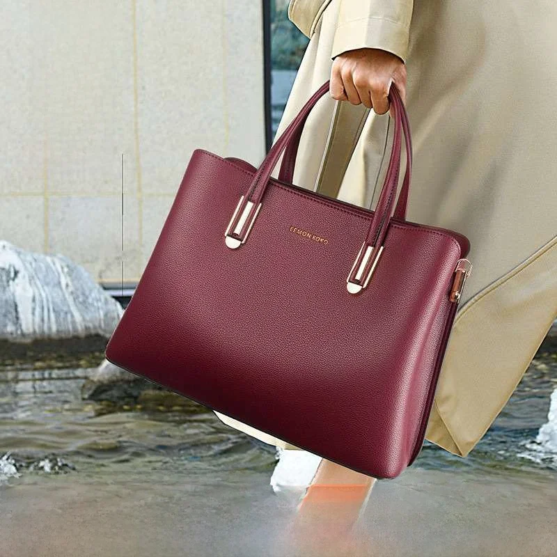 Fashionable Large Capacity Women's Shoulder Crossbody Bag Embroidery Decorated Casual Handbag for Daily Use Trendy Bag
Fashionable Large Capacity Women's Shoulder Crossbody Bag Embroidery Decorated Casual Handbag for Daily Use Trendy Bag
