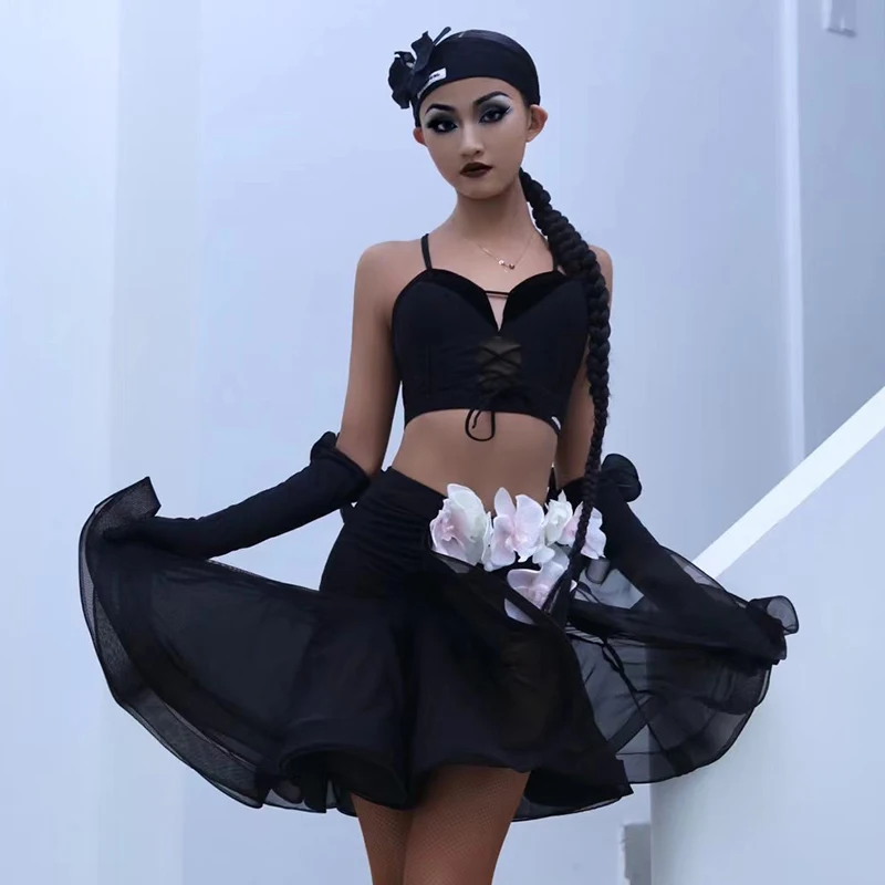 Летний костюм для латинских танцев, женские сексуальные топы, юбка с разрезом, одежда для цветочных танцев, платье для латинских выступлений для взрослых, румба, самба, DNV17763
Летний костюм для латинских танцев, женские сексуальные топы, юбка с разрезом, одежда для цветочных танцев, платье для латинских выступлений для взрослых, румба, самба, DNV17763