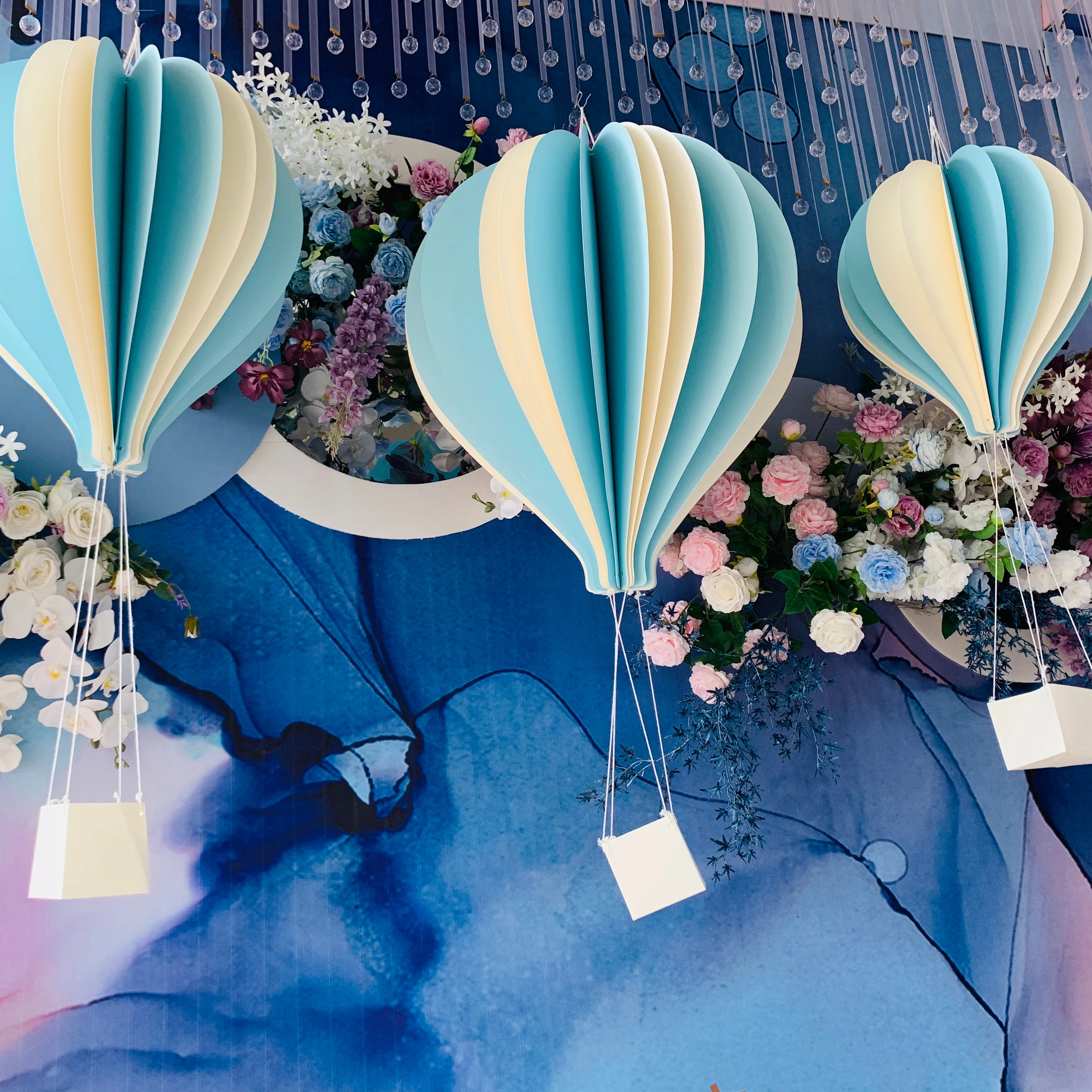 q157 New Interior Ceiling Decoration Color Paper Hot Air Balloons Wedding Event Paper Ceiling Decoration Hot Air Balloon
q157 New Interior Ceiling Decoration Color Paper Hot Air Balloons Wedding Event Paper Ceiling Decoration Hot Air Balloon