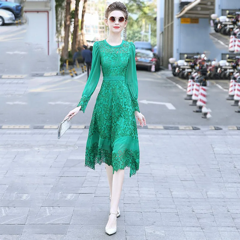 2023 Spring dress high-grade embroidery hollow-out chiffon skirt children's lantern sleeve fashion temperament green dress
2023 Spring dress high-grade embroidery hollow-out chiffon skirt children's lantern sleeve fashion temperament green dress