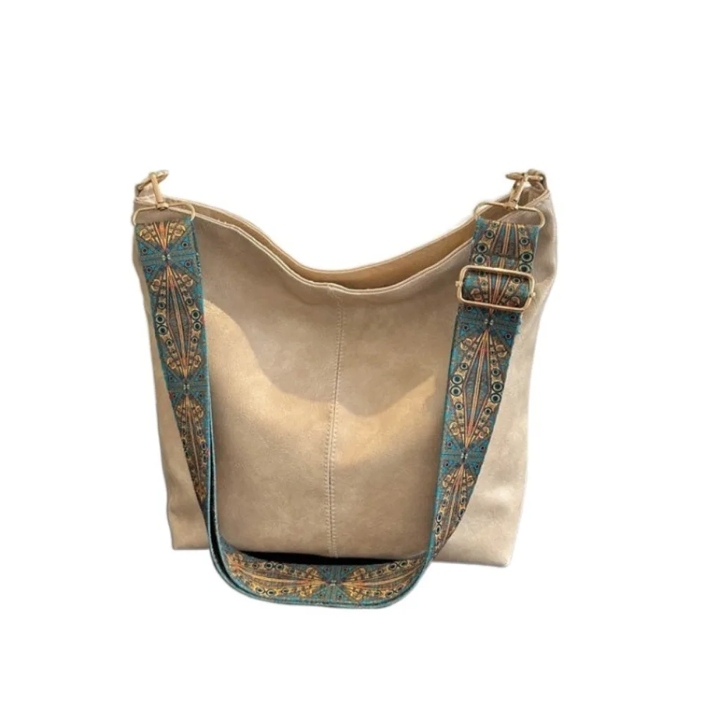 Portable Elegant PU Leather Tote Bag Zipper Large Capacity Vintage Shoulder Bag Handbag Solid Color Bucket Bag Streetwear
Portable Elegant PU Leather Tote Bag Zipper Large Capacity Vintage Shoulder Bag Handbag Solid Color Bucket Bag Streetwear