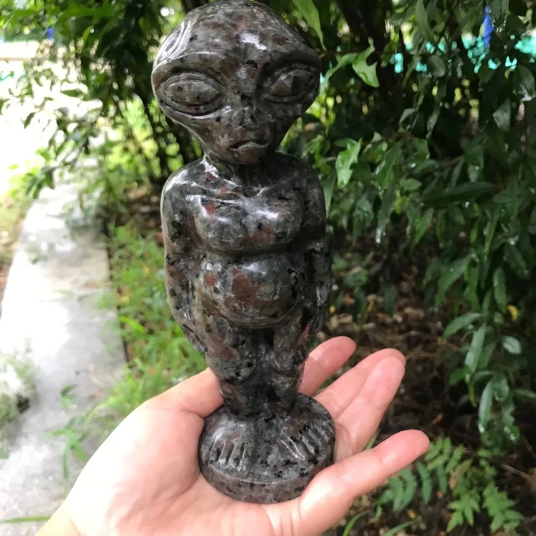 High-quality Yooperlite Alien Skulls Stone Carving Figurine Healing Crystal Statue Home Decoration Gemstone Craft Gift
High-quality Yooperlite Alien Skulls Stone Carving Figurine Healing Crystal Statue Home Decoration Gemstone Craft Gift