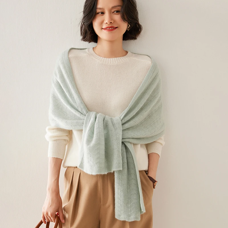 Light Luxury Cashmere Scarf Women 100% Pure Cashmere Winter Warm Scarf New Fashion Lace Knitted Windproof Scarf Versatile Shawl.
Light Luxury Cashmere Scarf Women 100% Pure Cashmere Winter Warm Scarf New Fashion Lace Knitted Windproof Scarf Versatile Shawl.