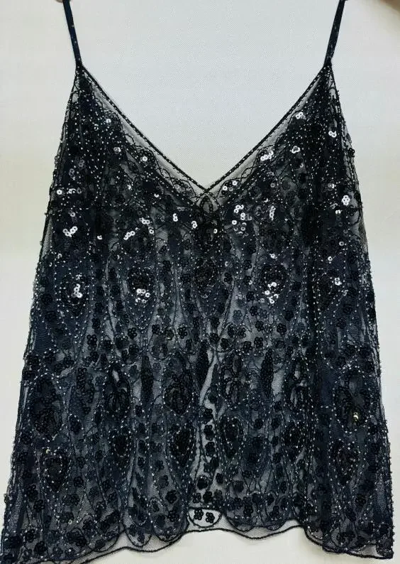 2025 Women's Summer High Quality Sequin Bead Sexy Sling Slim Fit Short V-neck Straight Tank Top
2025 Women's Summer High Quality Sequin Bead Sexy Sling Slim Fit Short V-neck Straight Tank Top