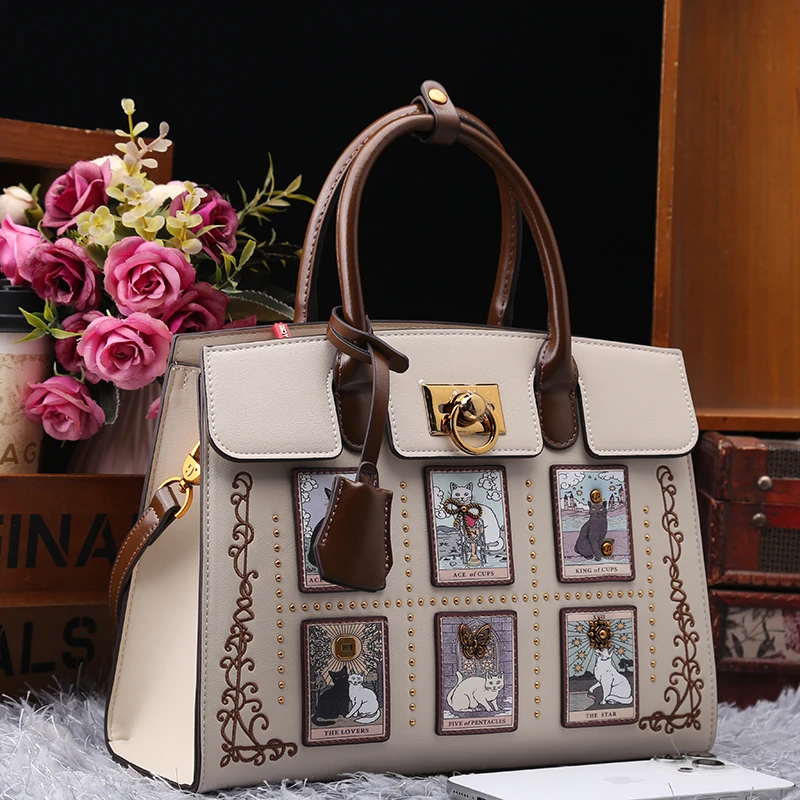 2026 High Luxury and Vintage Cartoon Cat Tote Bag with Delicate Embroidery Printing Women's Elegant and Fashion Shoulder Handbag
2026 High Luxury and Vintage Cartoon Cat Tote Bag with Delicate Embroidery Printing Women's Elegant and Fashion Shoulder Handbag