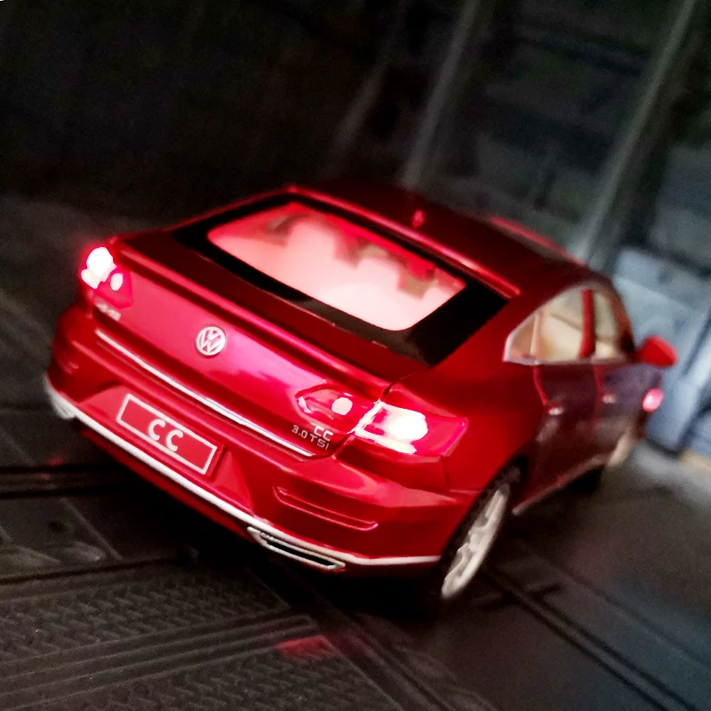 1: 32 Volkswagen CC alloy coupe car model, doors and hood can be opened has simulated sound and lighting functions
1: 32 Volkswagen CC alloy coupe car model, doors and hood can be opened has simulated sound and lighting functions