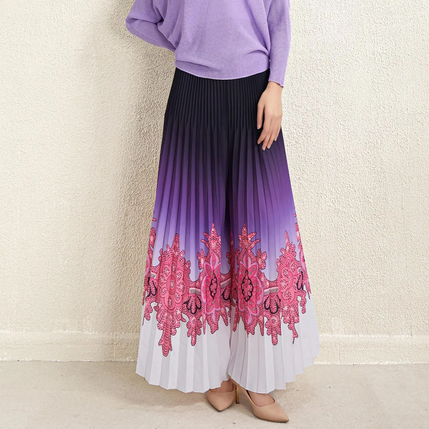 Miyake Printed Pleated Wide-legged Pants 2025 Spring and Summer New Large Size High-waisted Thin Loose Peplum Pants Skirt
Miyake Printed Pleated Wide-legged Pants 2025 Spring and Summer New Large Size High-waisted Thin Loose Peplum Pants Skirt