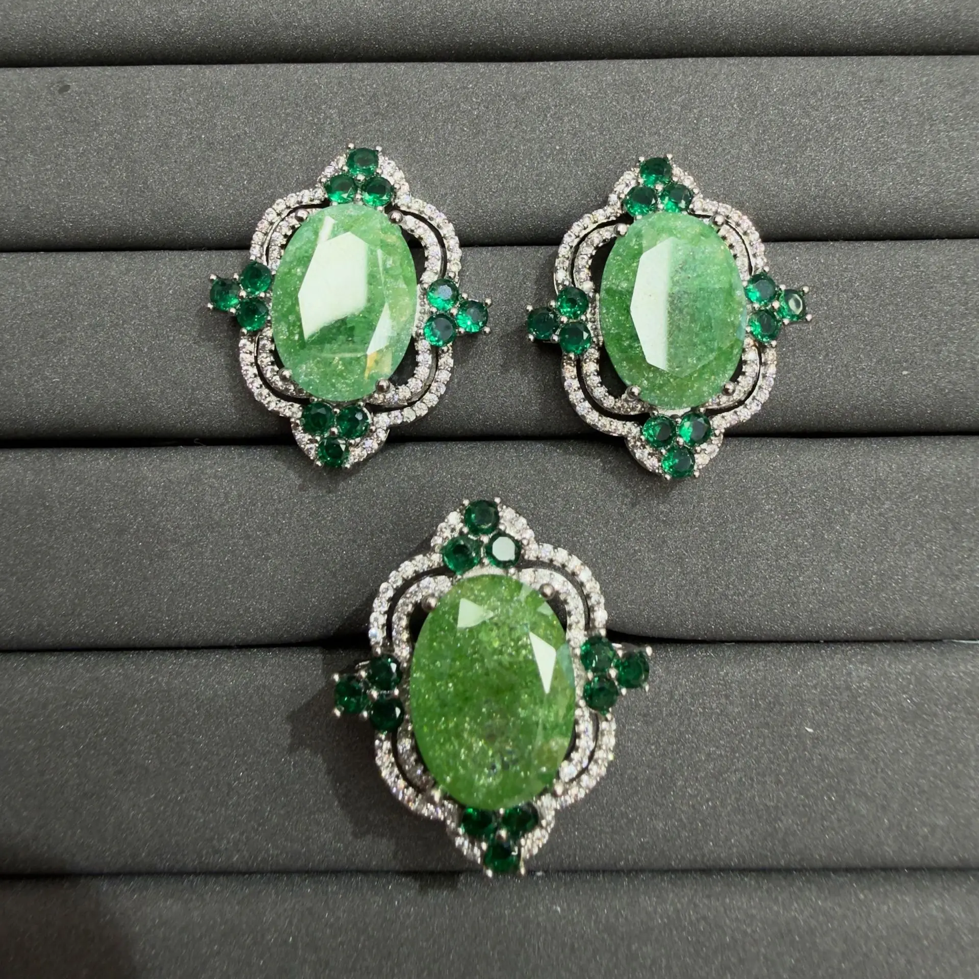 Purple Pink Green Blue CZ Jewelry Set Earrings and Ring Silver Plated shiny Vintage Style women stud earrings open ring
Purple Pink Green Blue CZ Jewelry Set Earrings and Ring Silver Plated shiny Vintage Style women stud earrings open ring