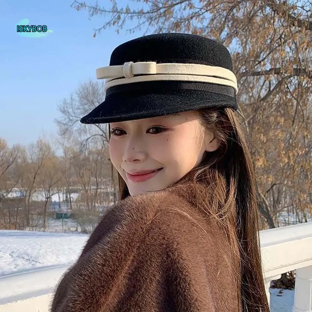 Live Show Vintage Looking Woolen Equestrian Hat Beret British Style Peaked Flat Cap Versatile Bow Fashion Knights Cap Masquerade
Live Show Vintage Looking Woolen Equestrian Hat Beret British Style Peaked Flat Cap Versatile Bow Fashion Knights Cap Masquerade