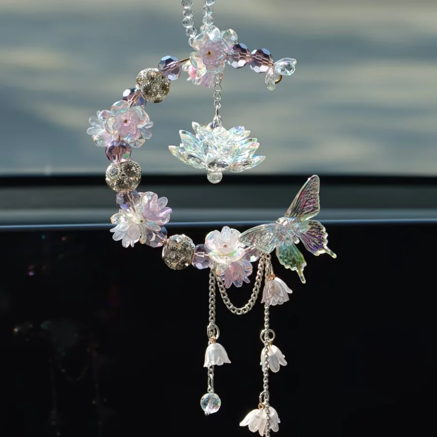Car Pendant With Lucky Lotus and Moon Fairy Design, Rearview Mirror Decoration Accessory, Perfect for Girls and Women.
Car Pendant With Lucky Lotus and Moon Fairy Design, Rearview Mirror Decoration Accessory, Perfect for Girls and Women.