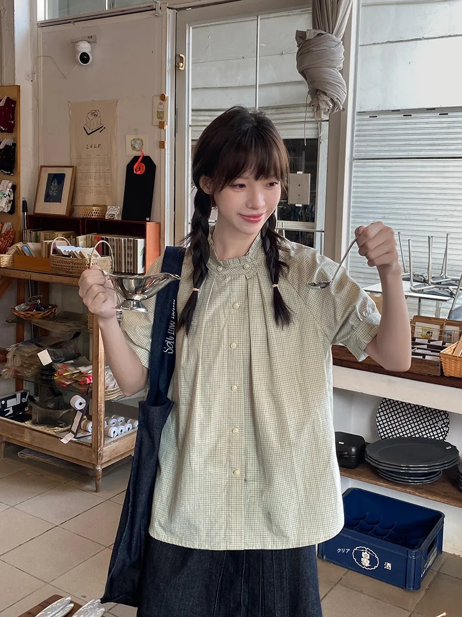 Женская хлопковая рубашка в клетку Milk Rabbit с коротким рукавом, воротником-стойкой и цветочным узором, летняя, дышащая, удобная, в японском стиле.
Женская хлопковая рубашка в клетку Milk Rabbit с коротким рукавом, воротником-стойкой и цветочным узором, летняя, дышащая, удобная, в японском стиле.