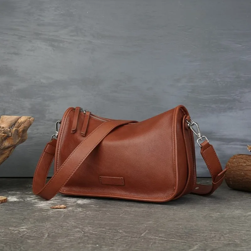 Johnature Retro Soft Cowhide Messenger Bag 2025 New Unisex Casual Genuine Leather Solid Color Versatile Shoulder Bags
Johnature Retro Soft Cowhide Messenger Bag 2025 New Unisex Casual Genuine Leather Solid Color Versatile Shoulder Bags