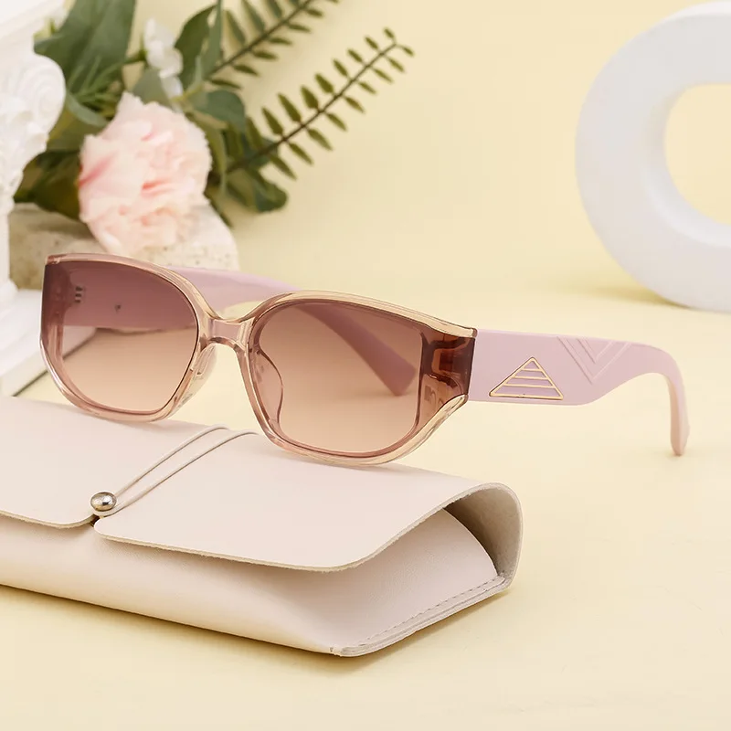 New 2025 Luxury Fashion Square Sunglasses female Cute Funny personality Holiday Party outdoor Sun Glasses Eyewear Accessories
New 2025 Luxury Fashion Square Sunglasses female Cute Funny personality Holiday Party outdoor Sun Glasses Eyewear Accessories
