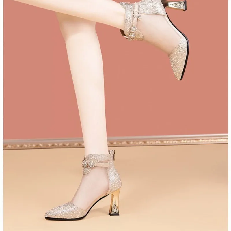 Summer New Women Fashion Pointed Mesh Breathable Rhinestone High Heel Korean Style Comfortable Cool Boots for Women Sandals
Summer New Women Fashion Pointed Mesh Breathable Rhinestone High Heel Korean Style Comfortable Cool Boots for Women Sandals
