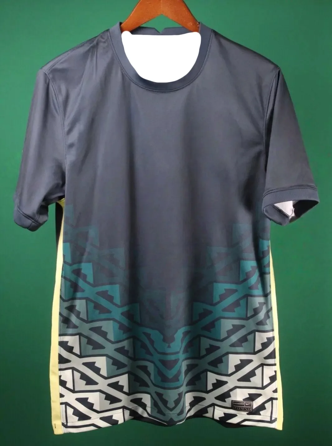 Summer Sweat-absorbing and Quick-drying 3D Printed Youth Training Clothing, Lightweight, Comfortable and Breathable T-shirt.
Summer Sweat-absorbing and Quick-drying 3D Printed Youth Training Clothing, Lightweight, Comfortable and Breathable T-shirt.