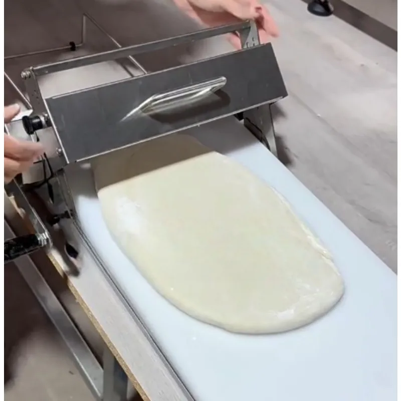 Hand Cranked Puff Pastry Machine Desktop Folding Hand Crank Machine Desktop Pizza Croissant Dough Tablet Manual Dough Sheeter
Hand Cranked Puff Pastry Machine Desktop Folding Hand Crank Machine Desktop Pizza Croissant Dough Tablet Manual Dough Sheeter