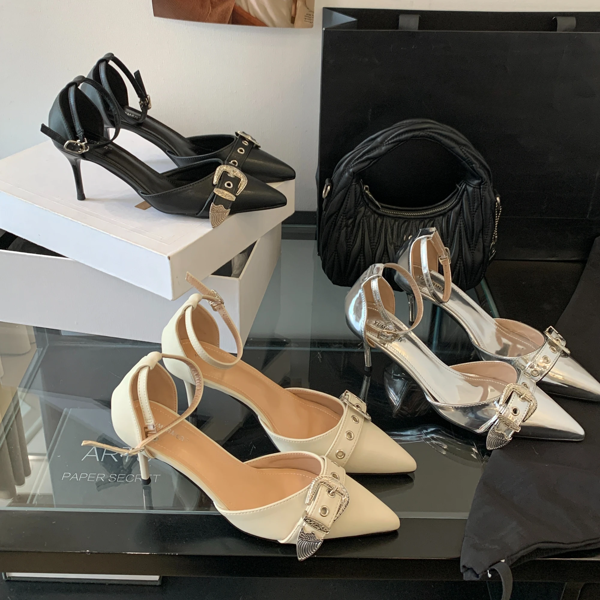 Sexy Ladies Summer Sandals Fashion Pointed Toe Belt Buckle Buckle Career Party Walking High Heeled Sandals Women
Sexy Ladies Summer Sandals Fashion Pointed Toe Belt Buckle Buckle Career Party Walking High Heeled Sandals Women