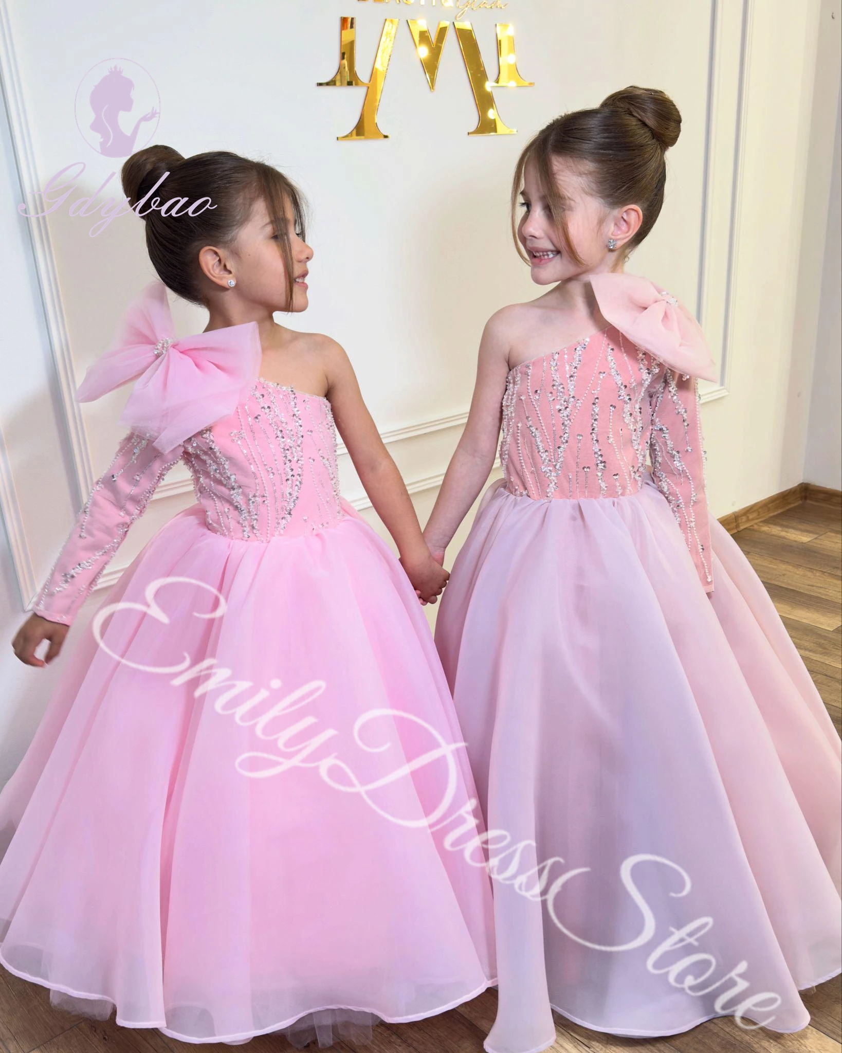 Индивидуальное детское платье цвета пыльной розы для девочек на свадьбу, с пайетками и аппликациями, пышное, в стиле принцессы, для дня рождения, первого причастия, бальное платье
Индивидуальное детское платье цвета пыльной розы для девочек на свадьбу, с пайетками и аппликациями, пышное, в стиле принцессы, для дня рождения, первого причастия, бальное платье