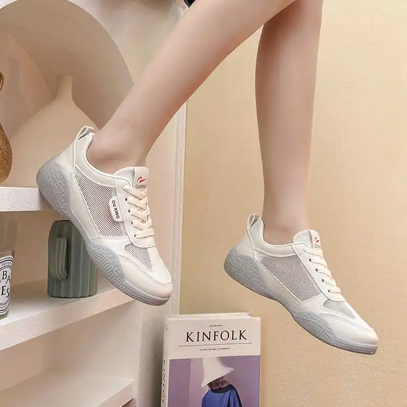 Round Foot Flat-heeled Woman 46 Sneakers Skateboarding Black And Red Shoes Tenis 43 Sports Sapateni Racing 2025elegant
Round Foot Flat-heeled Woman 46 Sneakers Skateboarding Black And Red Shoes Tenis 43 Sports Sapateni Racing 2025elegant