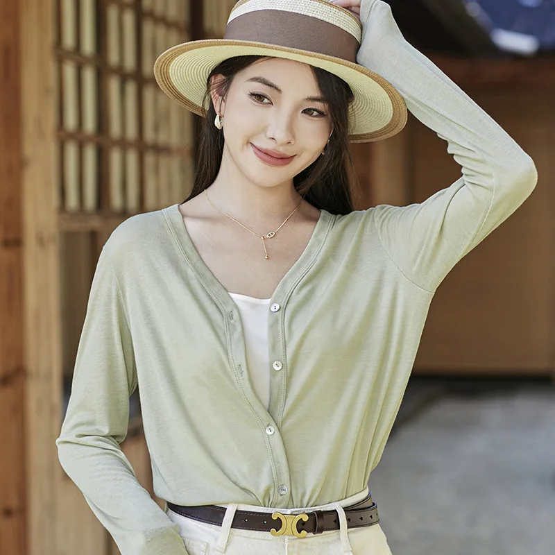 Кардиган, женский летний универсальный крутой ледяной шелк, рубашка с кондиционером, новый легкий солнцезащитный вязаный топ 
Кардиган, женский летний универсальный крутой ледяной шелк, рубашка с кондиционером, новый легкий солнцезащитный вязаный топ