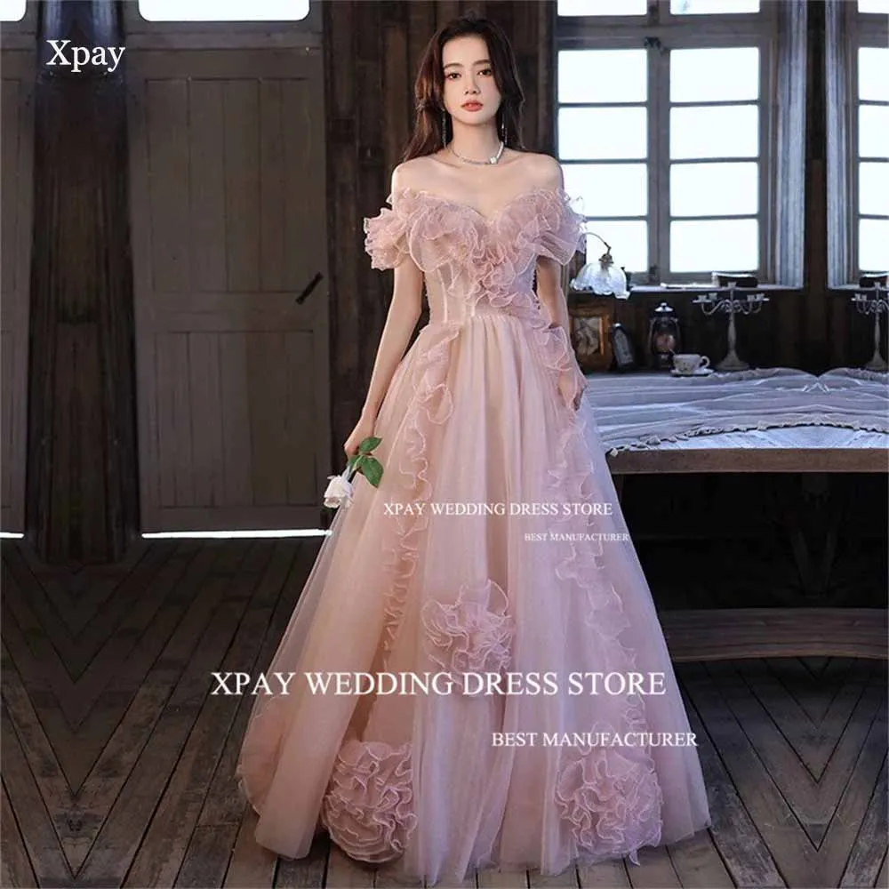 XPAY Blush Pink Off Shoulder Korea Evening Dresses 3D Flowers Ruffles A Line Formal Prom Gown Wedding Photo Shoot Birthday Dress
XPAY Blush Pink Off Shoulder Korea Evening Dresses 3D Flowers Ruffles A Line Formal Prom Gown Wedding Photo Shoot Birthday Dress