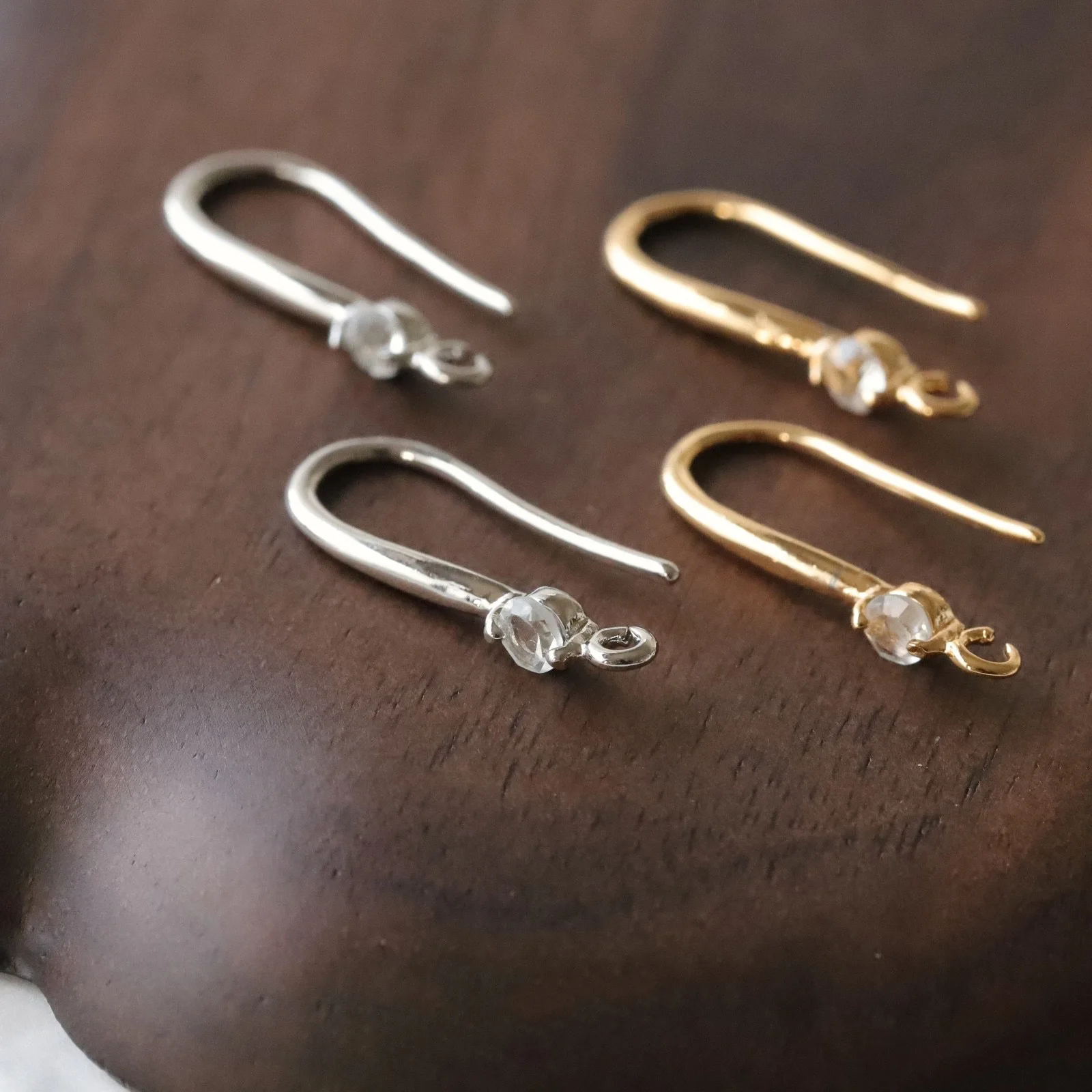 4Pair Simple Zircon Ear Hook Gold Plated Brass Earrings Base Jewelry DIY Making Supplies Handmade Accessories
4Pair Simple Zircon Ear Hook Gold Plated Brass Earrings Base Jewelry DIY Making Supplies Handmade Accessories