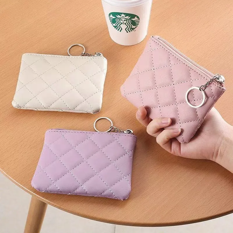 Women's Plaid PU Leather Wallet - Lightweight Zipper Coin Purse with Key Holder & Large Capacity
Women's Plaid PU Leather Wallet - Lightweight Zipper Coin Purse with Key Holder & Large Capacity