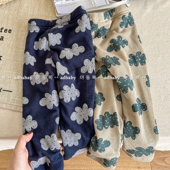 Girl Pants 2025 Autumn and Winter New Children's Clothing Korean Style Girl Baby Plus Velvet and Thick Print Flower Leggings
Girl Pants 2025 Autumn and Winter New Children's Clothing Korean Style Girl Baby Plus Velvet and Thick Print Flower Leggings