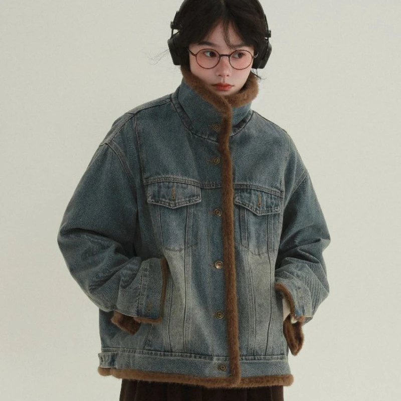 2025 Autumn Winter Women Denim Stand Collar Puffer Coat Thick Warm Fleece Lined Parka Jacket
2025 Autumn Winter Women Denim Stand Collar Puffer Coat Thick Warm Fleece Lined Parka Jacket