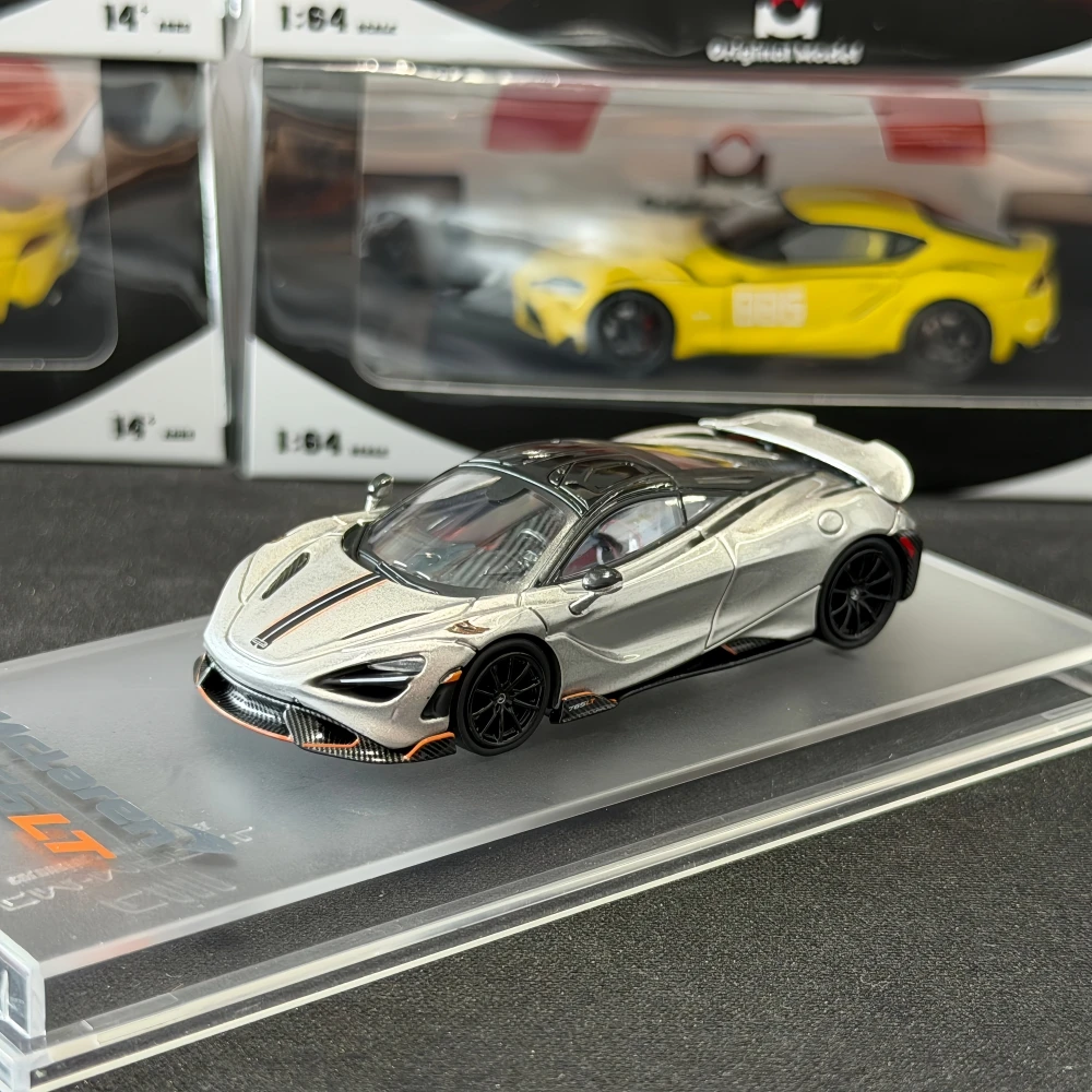 CM MODEL 1:64 765LT Diecast Model Car
CM MODEL 1:64 765LT Diecast Model Car