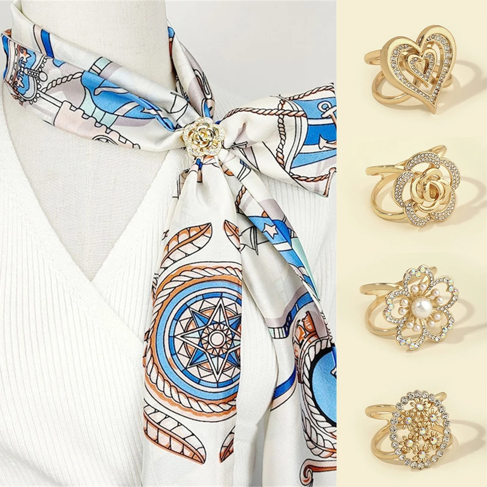 1pc Rhinestone Pearl Floral Scarf Buckle, Gold Coat Belt Buckle, Heart-shaped Hem Buckle, Exquisite Vintage Clothing Accessories
1pc Rhinestone Pearl Floral Scarf Buckle, Gold Coat Belt Buckle, Heart-shaped Hem Buckle, Exquisite Vintage Clothing Accessories