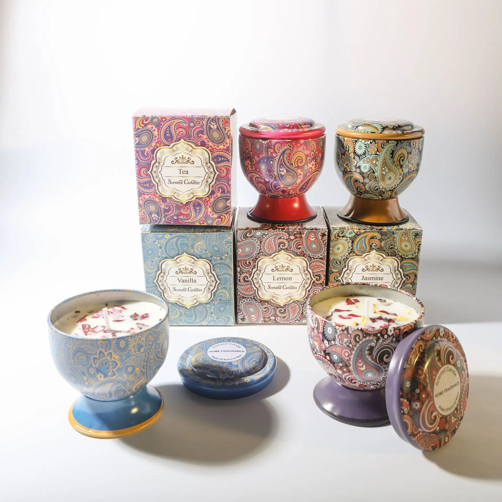 Stemmed glass aromatherapy candle with dried flowers - wedding favor gift - floral scented candle
Stemmed glass aromatherapy candle with dried flowers - wedding favor gift - floral scented candle