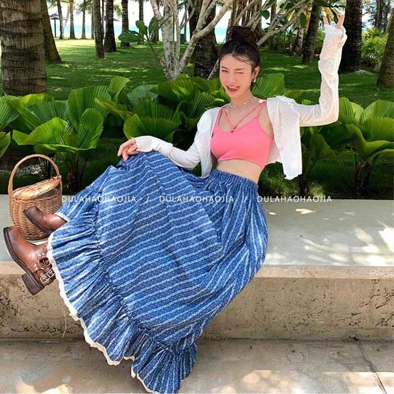 Lovely Long Skirt Cute Floral Blue Boho Ruffles Pleated Skirt Elastic High Waist Large Skirt Hem Beach Summer Korean Fashion
Lovely Long Skirt Cute Floral Blue Boho Ruffles Pleated Skirt Elastic High Waist Large Skirt Hem Beach Summer Korean Fashion