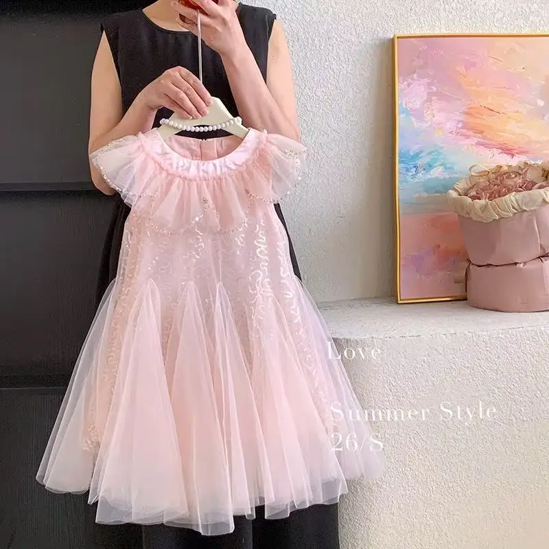 Girl Princess Dress 2026 Summer Children's Sweet Lotus Leaf Collar Fashion Glitter Birthday Mesh Dress
Girl Princess Dress 2026 Summer Children's Sweet Lotus Leaf Collar Fashion Glitter Birthday Mesh Dress