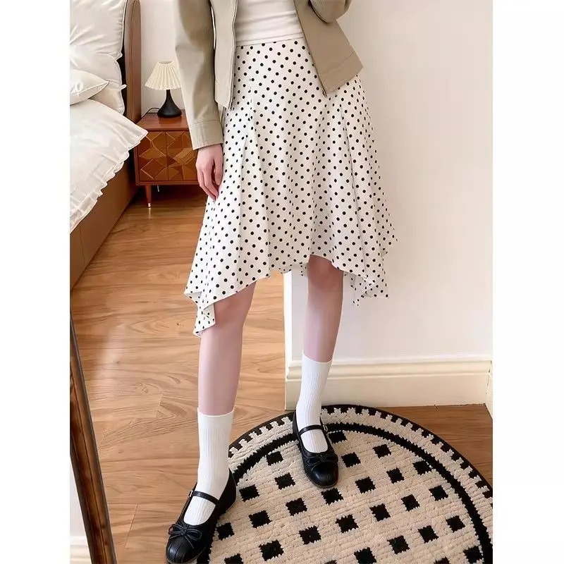 Retro Fashion Irregular A-line Polka Dot Skirt Spring Summer New High Waist Slimming Versatile Mid Length Skirts
Retro Fashion Irregular A-line Polka Dot Skirt Spring Summer New High Waist Slimming Versatile Mid Length Skirts
