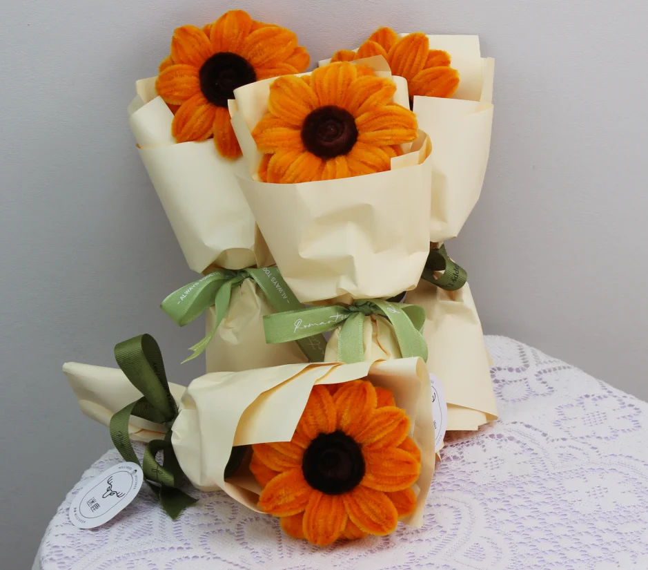 PIPE Small Sunflower Bouquets Handmade Artificial Flower Christmas‘ Day Gifts Gold Yellow Fake Flowers Home Decor
PIPE Small Sunflower Bouquets Handmade Artificial Flower Christmas‘ Day Gifts Gold Yellow Fake Flowers Home Decor