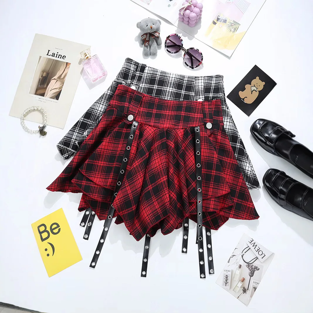 2025 New Irregular Red Plaid Babe Skirt Girly Splicing Pleated Skirt Anti-light Hip-hop Short Skirt for Women Clothing
2025 New Irregular Red Plaid Babe Skirt Girly Splicing Pleated Skirt Anti-light Hip-hop Short Skirt for Women Clothing