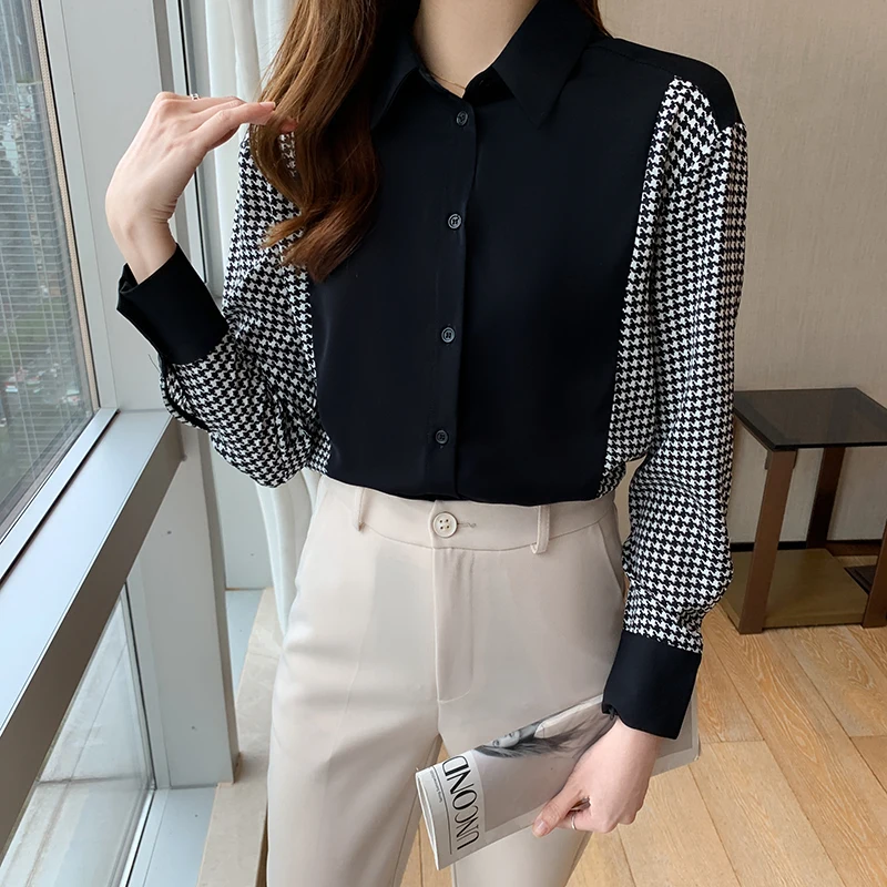 Летний женский топ Colorblo свободного кроя с V-образным вырезом, из смесового полиэстера, стандартной длины, повседневный стиль
Летний женский топ Colorblo свободного кроя с V-образным вырезом, из смесового полиэстера, стандартной длины, повседневный стиль