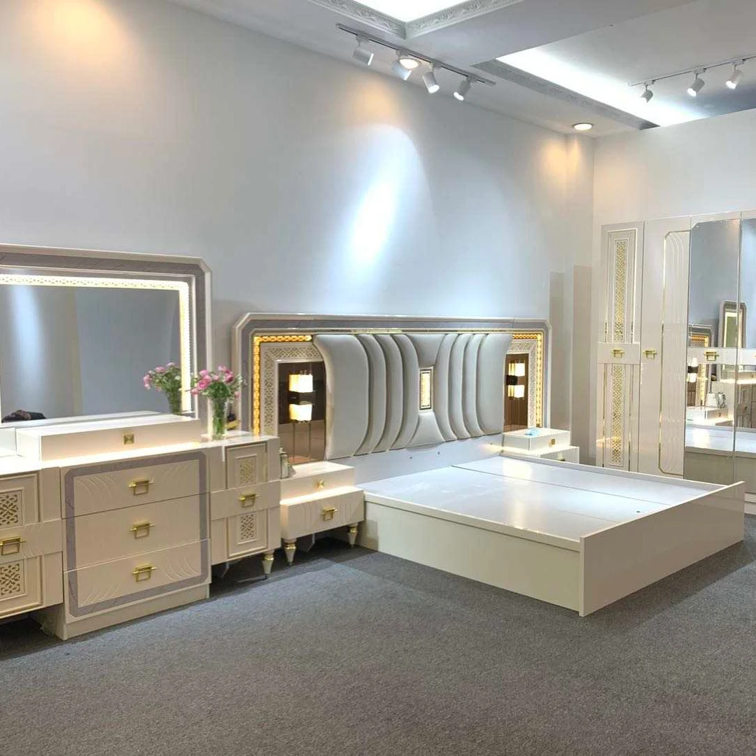2022 Wholesale Furniture Latest Designs Luxury Modern Simple Bed Room Hotel King Bedroom Sets
2022 Wholesale Furniture Latest Designs Luxury Modern Simple Bed Room Hotel King Bedroom Sets