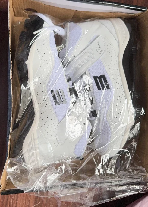 Professional Mens Soccer Shoes Mens Brand Soccer Shoes Big Boys Comfortable Sports Shoes Indoor Soccer Training Shoes
Professional Mens Soccer Shoes Mens Brand Soccer Shoes Big Boys Comfortable Sports Shoes Indoor Soccer Training Shoes