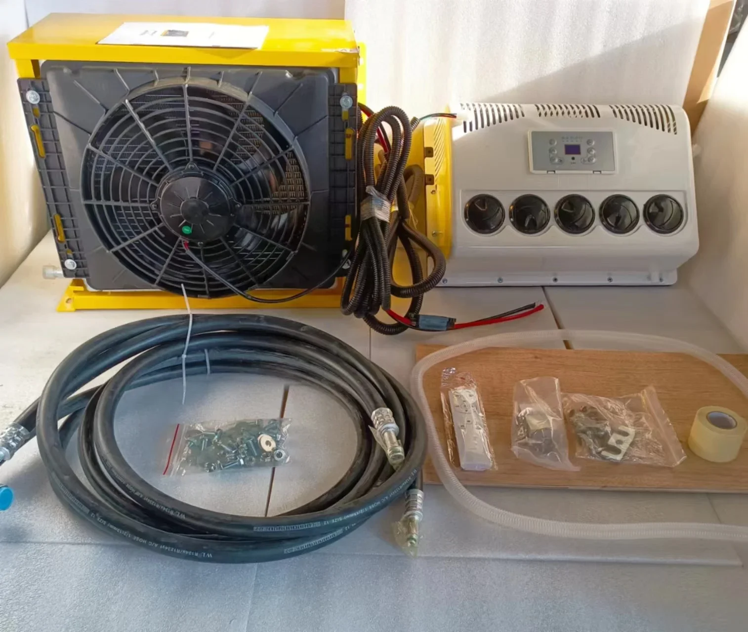 12v 24v Electric Car Truck Ac Kit Condition Conditioner Camper Van air Conditioning Systems
12v 24v Electric Car Truck Ac Kit Condition Conditioner Camper Van air Conditioning Systems