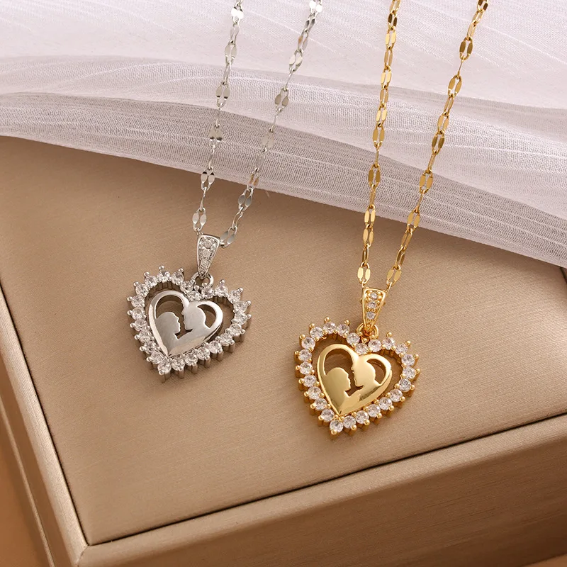 Heart-shaped zircon necklace, a niche design for women, is a light luxury and fashionable commuting pendant
Heart-shaped zircon necklace, a niche design for women, is a light luxury and fashionable commuting pendant