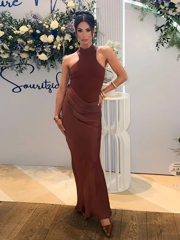 Satin Sexy Hollow Out Women Maxi Dress Black Sleeveless High Waist Dress Female Autumn Skinny Elegant Party Clubwear
Satin Sexy Hollow Out Women Maxi Dress Black Sleeveless High Waist Dress Female Autumn Skinny Elegant Party Clubwear