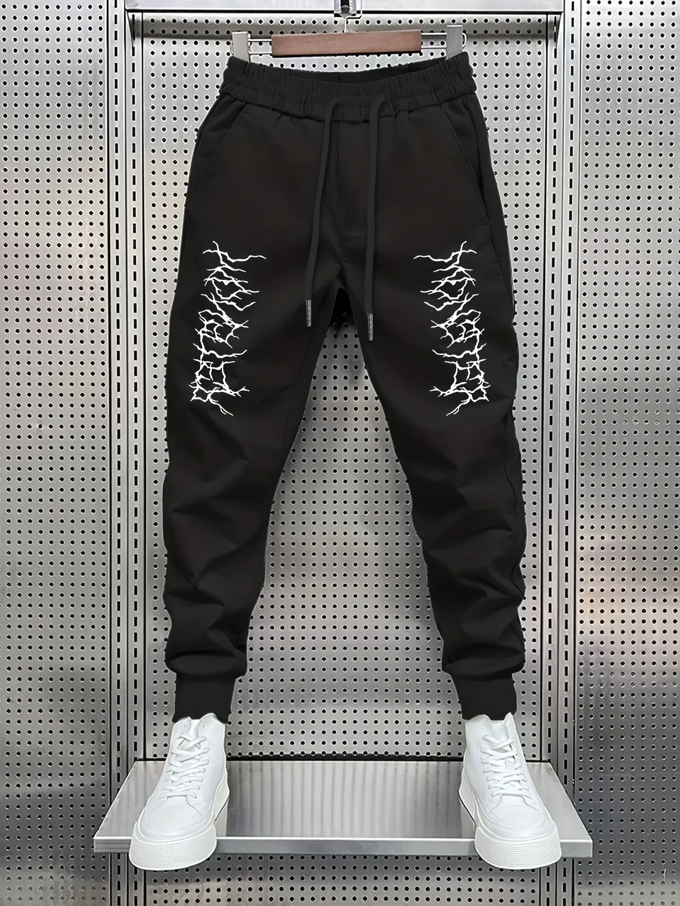 Men's printed trendy pants for comfort Unique white abstract print - Warm casual sports pants for autumn and winter
Men's printed trendy pants for comfort Unique white abstract print - Warm casual sports pants for autumn and winter