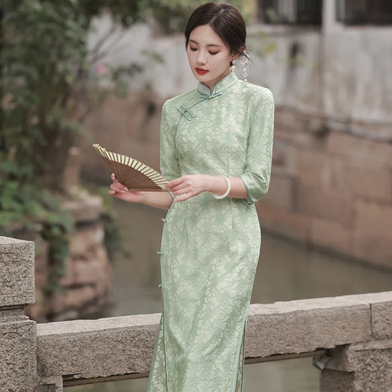 2023 Female Improved Cheongsam Traditional Lace Vintage Dress Women Plus Size Show Costumes Elegant Qipao Green Pink
2023 Female Improved Cheongsam Traditional Lace Vintage Dress Women Plus Size Show Costumes Elegant Qipao Green Pink