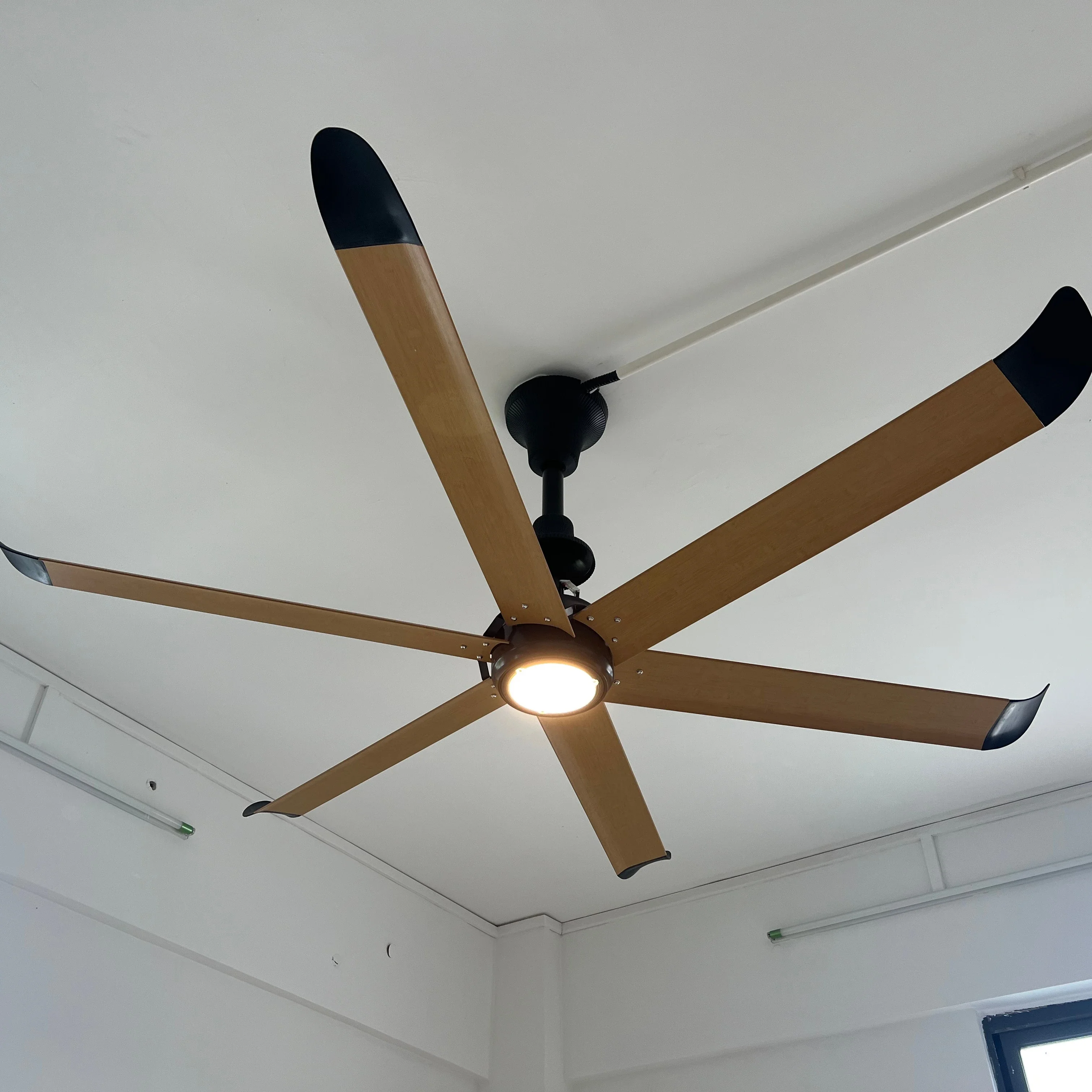 VFAN Vintage Rustic Wood Color Aluminium Blade Indoor Outdoor Ceiling Fan with Lights Remote Control Ceiling Fans
VFAN Vintage Rustic Wood Color Aluminium Blade Indoor Outdoor Ceiling Fan with Lights Remote Control Ceiling Fans