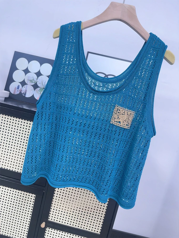 High Quality Slimming Hollow Knit Camisole Vest for Women's Summer Thin Cut Camisole and Short Ice Silk Vest for Versatile Wear
High Quality Slimming Hollow Knit Camisole Vest for Women's Summer Thin Cut Camisole and Short Ice Silk Vest for Versatile Wear